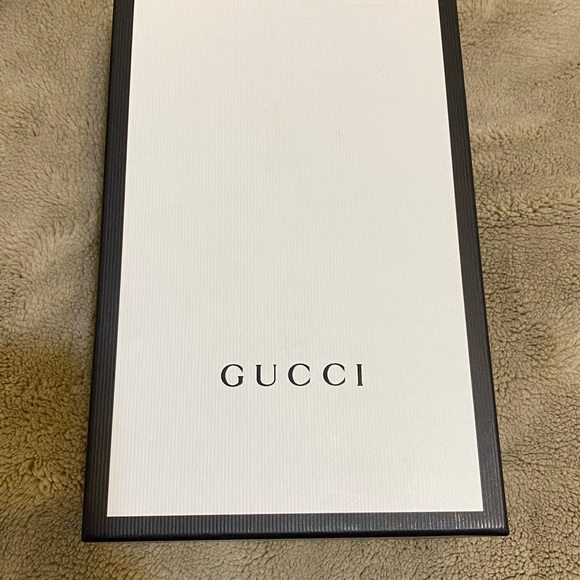 Gucci wallet on chain, nearly new, no flaws. Box included - Picture 5 of 6